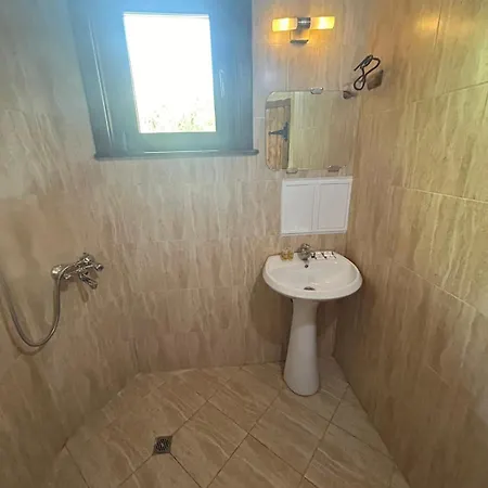 Eco Village Under The Cliffs * Ilindentsi