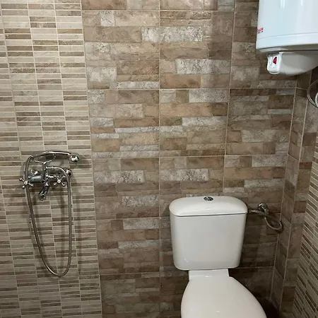 Eco Village Under The Cliffs