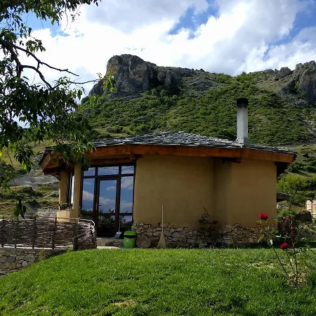 Eco Village Under The Cliffs Holiday home