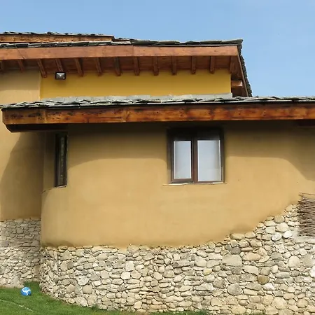 Eco Village Under The Cliffs Ilindentsi