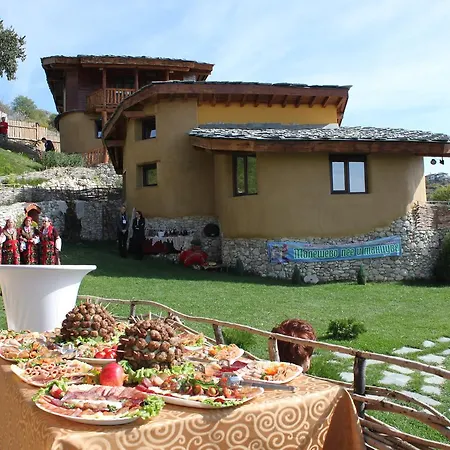 Σπίτι διακοπών Eco Village Under The Cliffs
