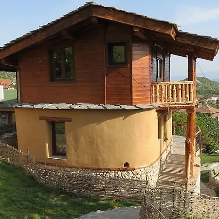 Eco Village Under The Cliffs