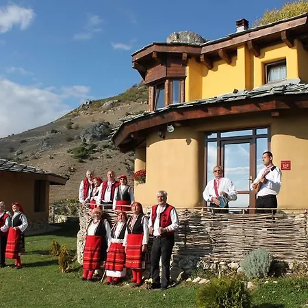 Eco Village Under The Cliffs * Ilindentsi