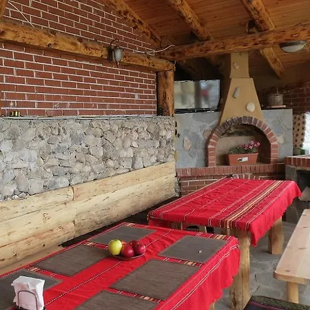 Eco Village Under The Cliffs Case de vacanță Ilindentsi