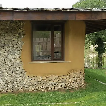 Eco Village Under The Cliffs Holiday home *