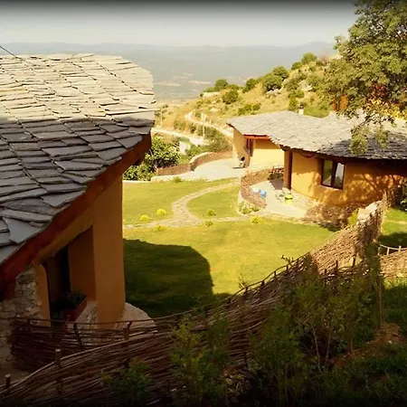 Eco Village Under The Cliffs