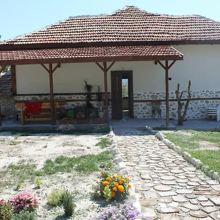 Case de vacanță Eco Village Under The Cliffs