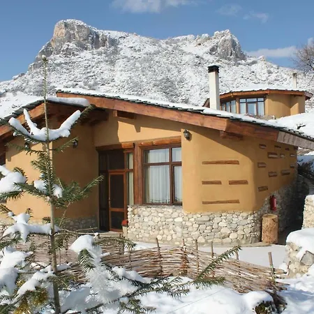 Eco Village Under The Cliffs Case de vacanță