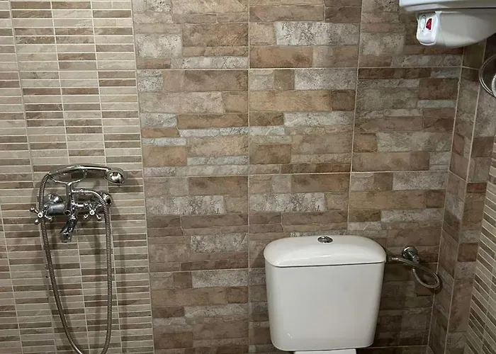 Eco Village Under The Cliffs