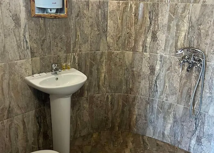 Eco Village Under The Cliffs * Ilindentsi