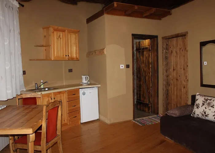 Eco Village Under The Cliffs Ferienhaus Ilindentsi