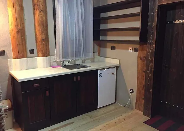 еко селище под скалите * Илинденци