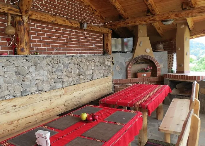 Eco Village Under The Cliffs Ferienhaus Ilindentsi