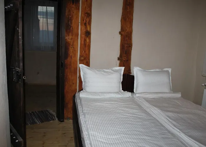 еко селище под скалите