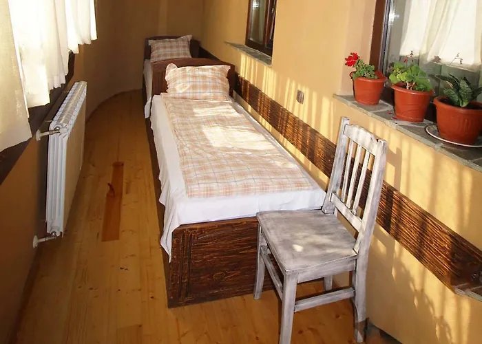 Eco Village Under The Cliffs Ferienhaus Ilindentsi