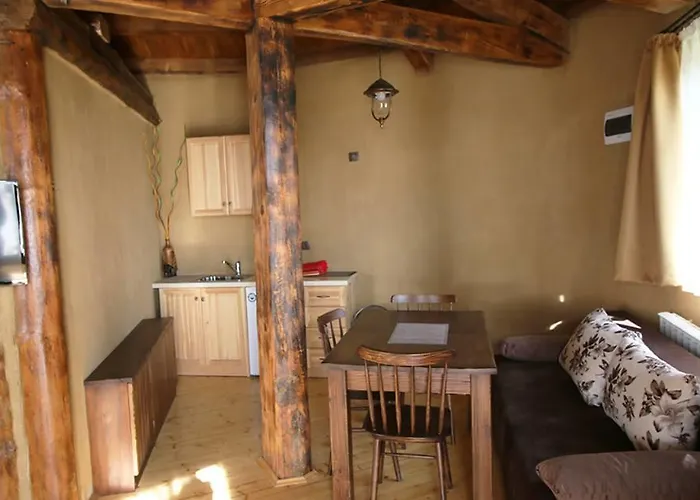 Eco Village Under The Cliffs Ilindentsi