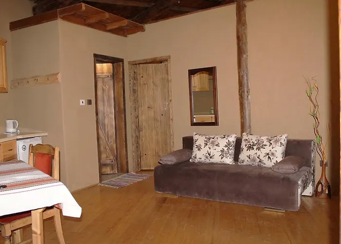 Ваканционна къща еко селище под скалите