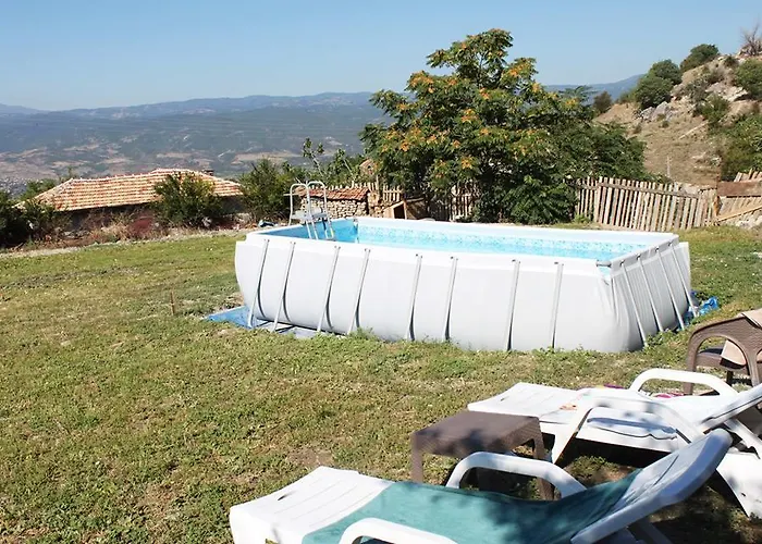 еко селище под скалите Ваканционна къща *