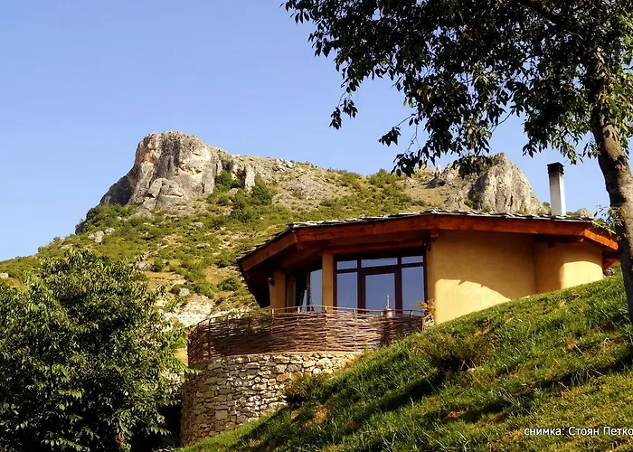 Eco Village Under The Cliffs Vakantiehuis *