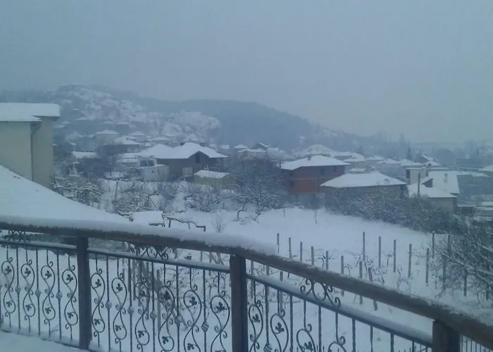 еко селище под скалите Ваканционна къща *