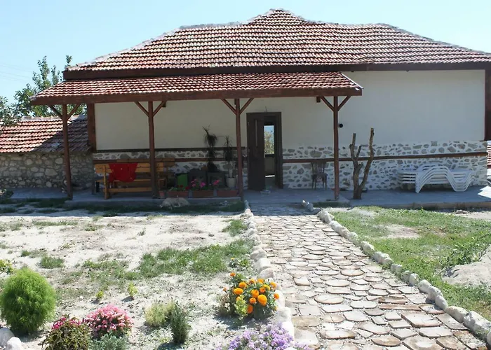 Ferienhaus Eco Village Under The Cliffs