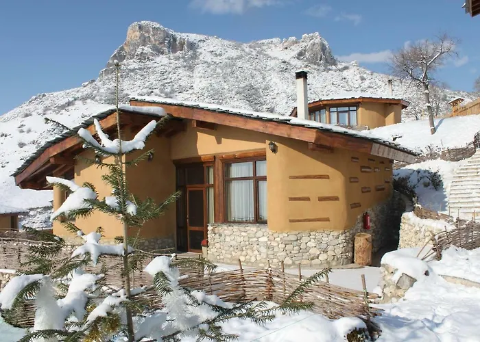 Eco Village Under The Cliffs Ferienhaus