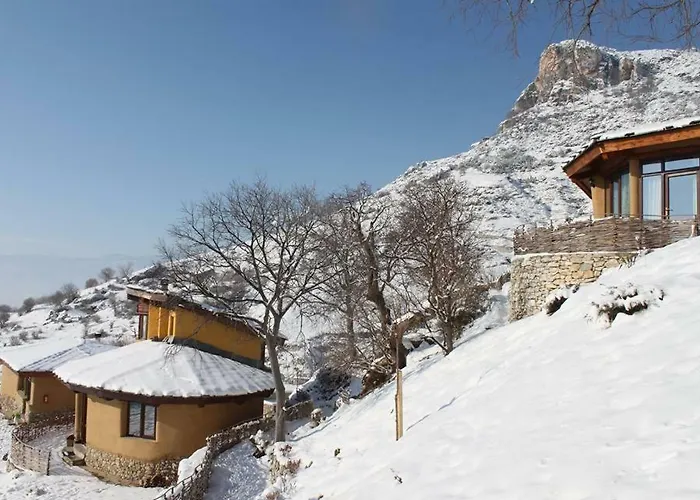Eco Village Under The Cliffs Ferienhaus
